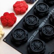 Форма силиконовая PAVOFLEX для пирож. 3D "Букет роз" d80мм h35мм, 100мл, 12 ячеек PX4397S